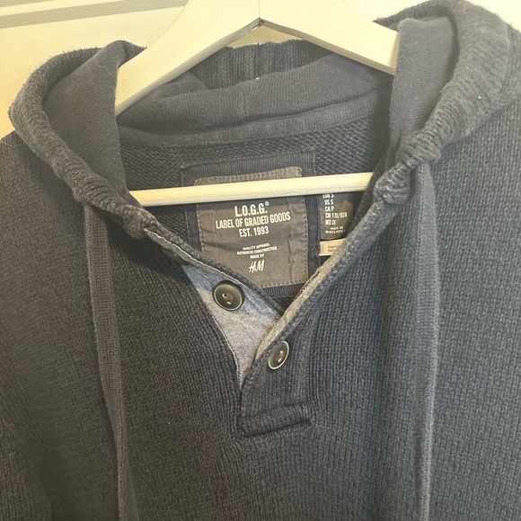 SALE 3/$15 H&M hooded knitted sweater - Picture 2 of 5